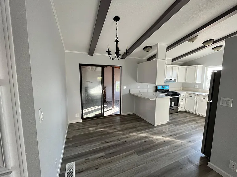 59835 Reynolds Way — Photo 28
