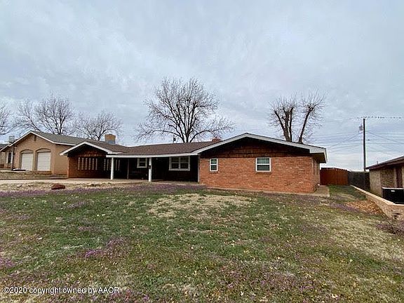 3rd image of 1002 Hillcrest Dr