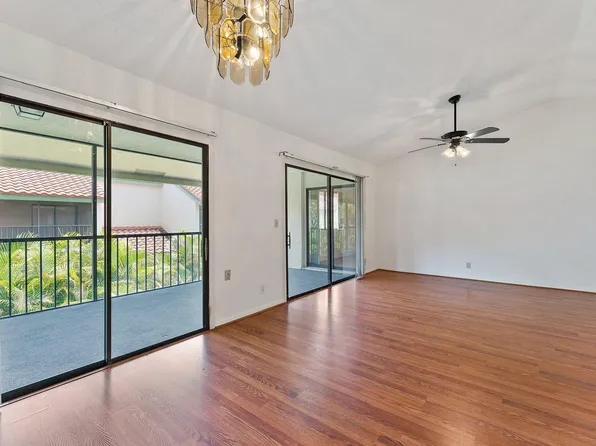 17 Lexington Lane W #F, Palm Beach Gardens, FL 33418