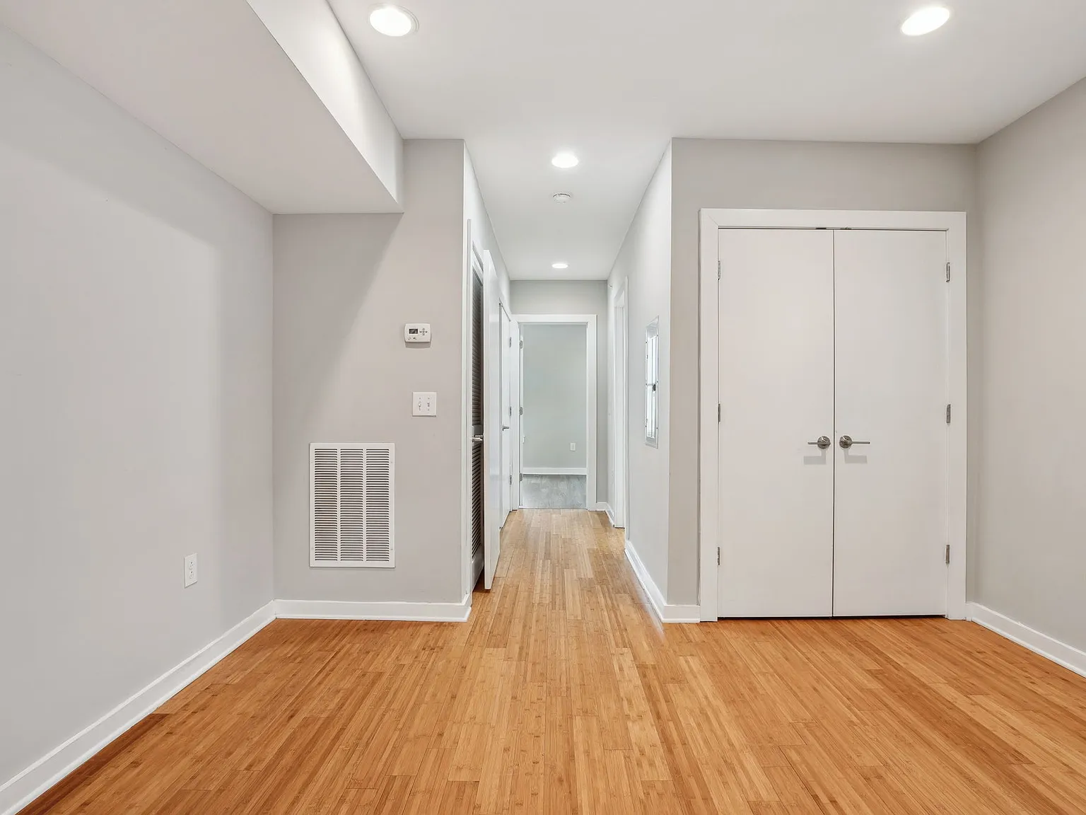 1 bed, 750 sqft, $1,290 — Photo 4
