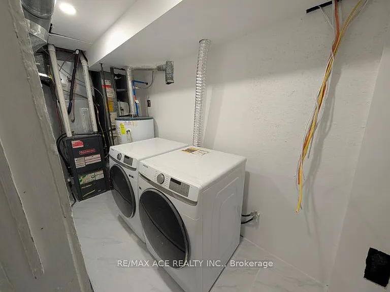 23 Riviera Dr #BASEMENT — Photo 10