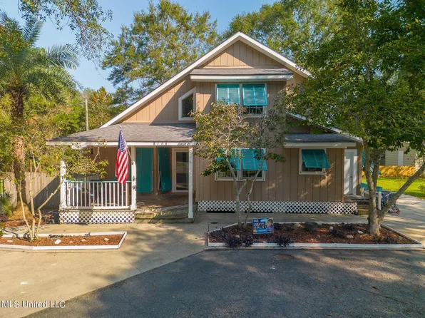 8176 Cypress Dr E, Perkinston, MS 39573