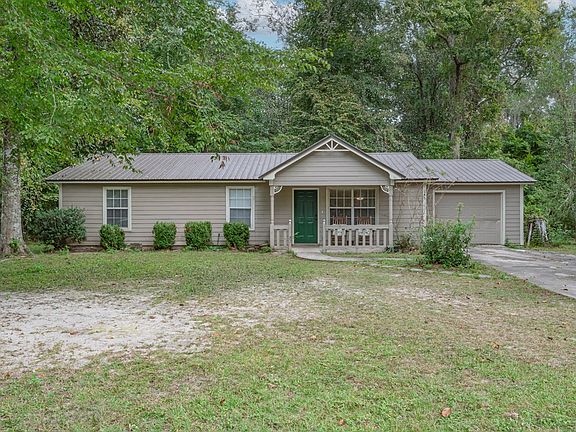 3rd image of 143 Ann Cir