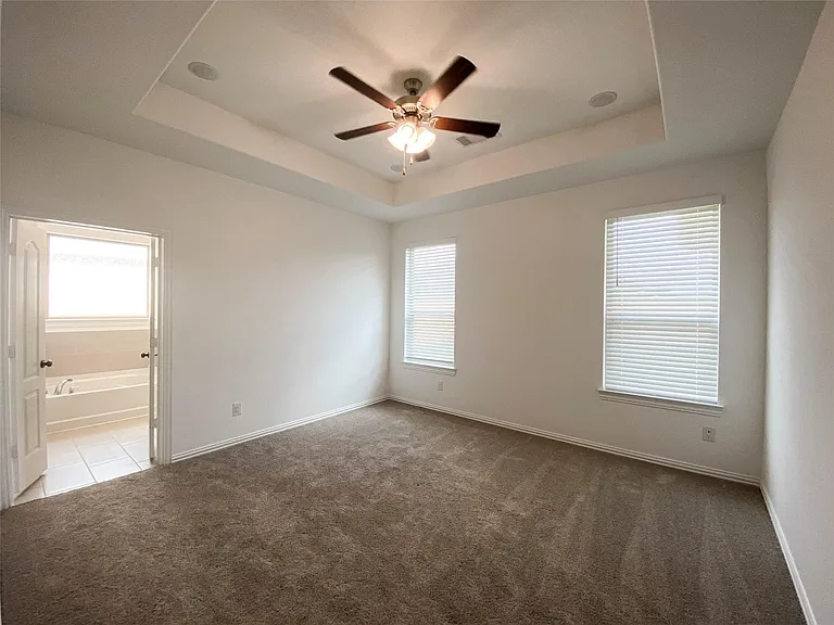 31302 Whitfield Ct — Photo 13