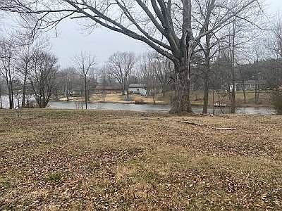2nd image of 10156 N Westlake Dr