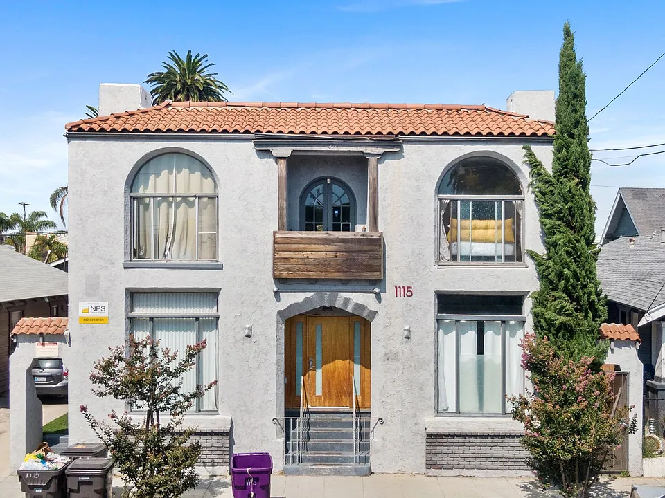 1115 E Broadway