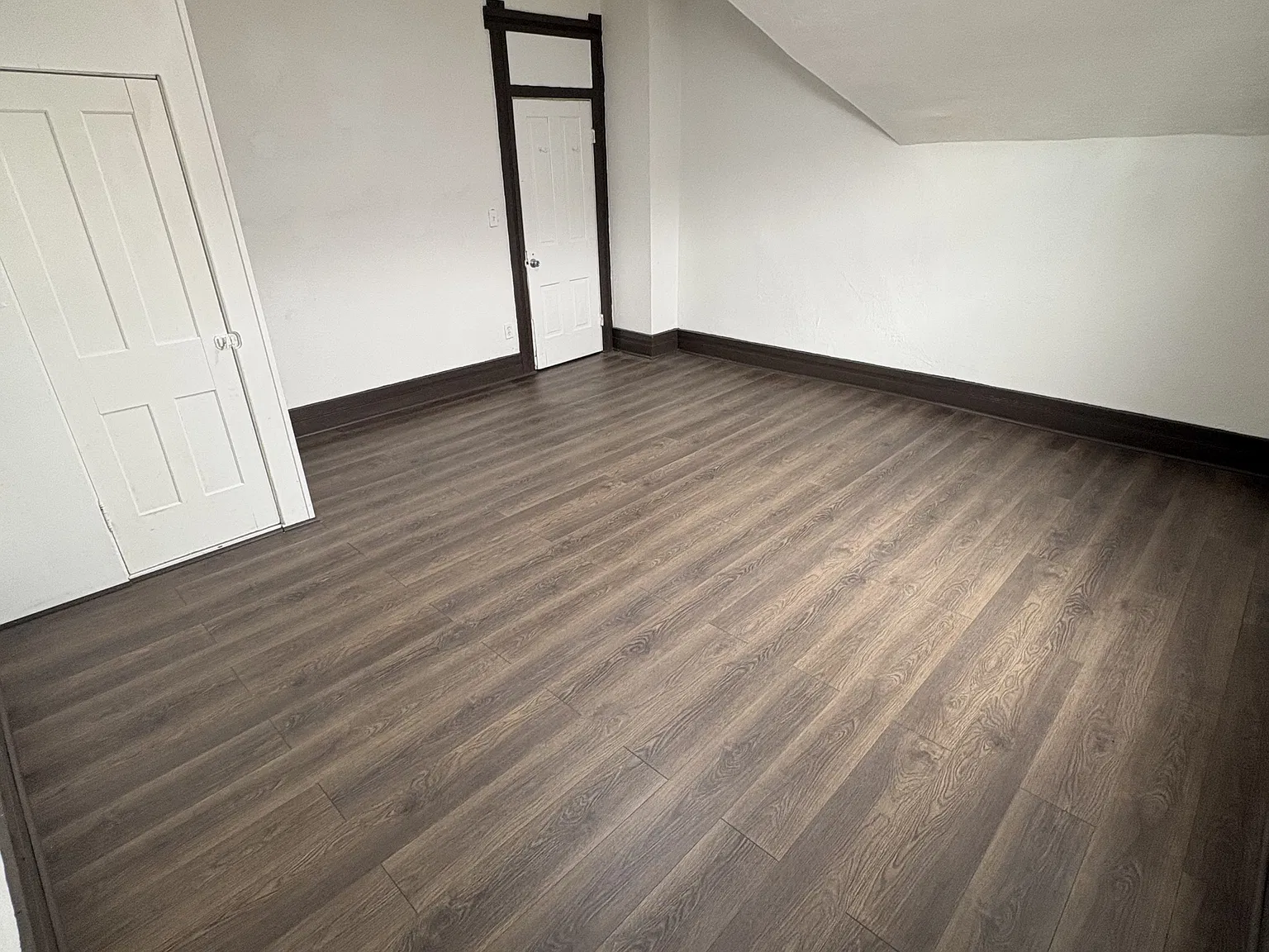 253 West Morrison Street - Unit 2 (Top) — Photo 2