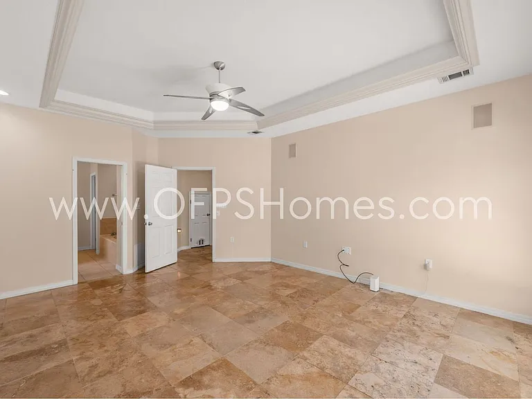 1949 Kadima Cir — Photo 15