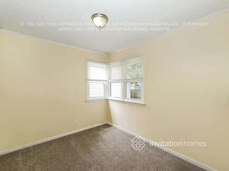 1359 Raymond Dr — Photo 12