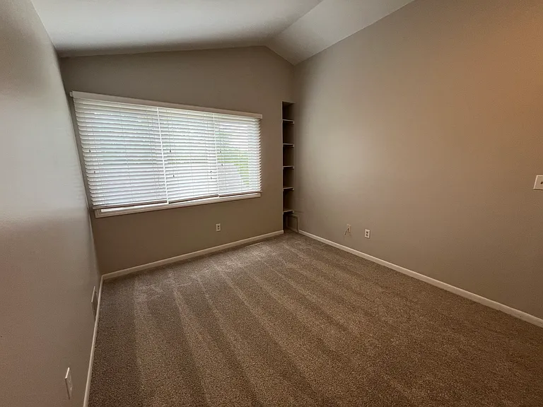 458 Village Oaks Ct — Photo 11