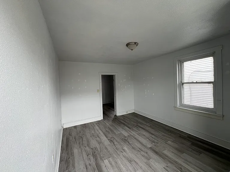 536 Lancaster Ave #2F — Photo 8