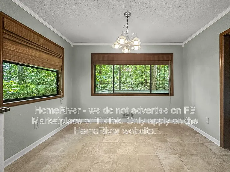 2551 Hunton Ct NE — Photo 14