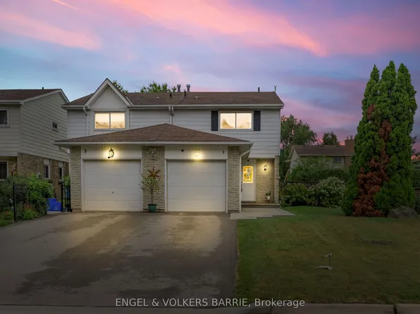 1 Aspen Ct, Hamilton, ON L8B 0A7