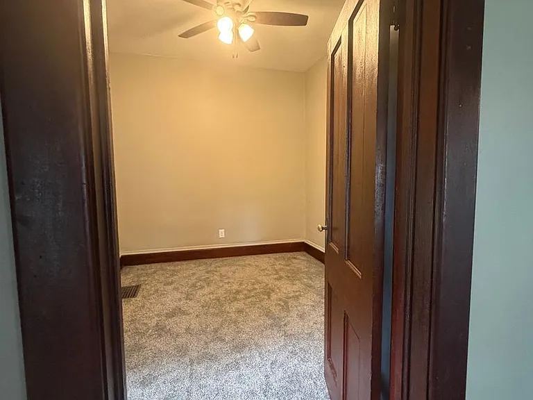 807 N St — Photo 2