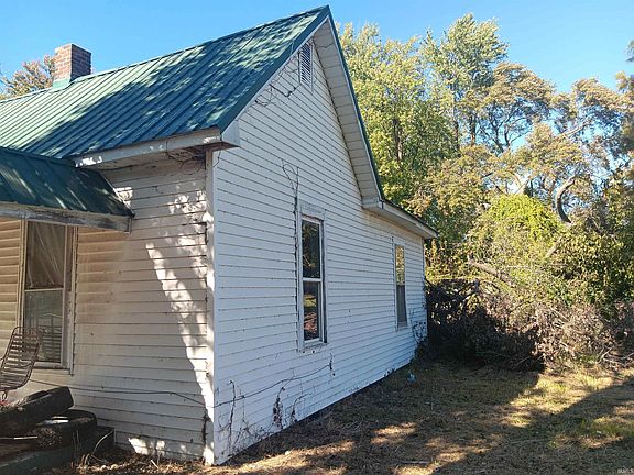 3rd image of 305 W Giltner St