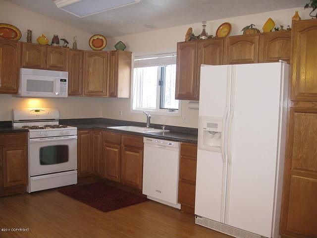 2nd image of 4100 S Loussac Ln