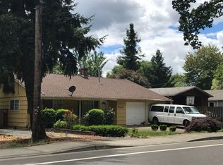 9910 SE Clackamas Rd, Clackamas, OR 97015