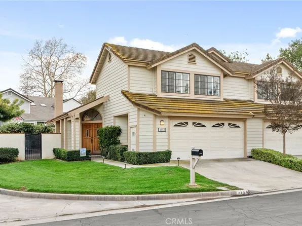 2160 Falcon Crest Dr, Riverside, CA 92506