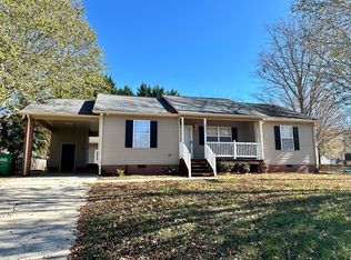 2900 Westgate Dr, High Point, NC 27265