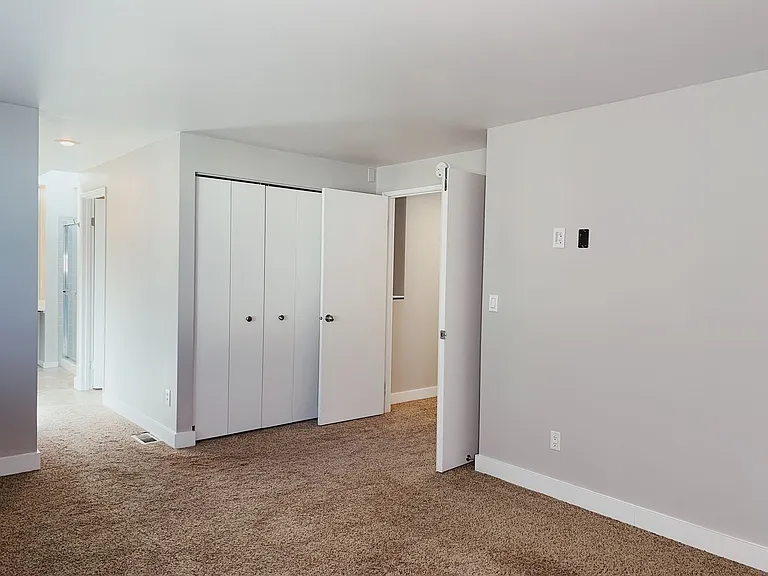 8022 118th Ct NE #5 — Photo 16
