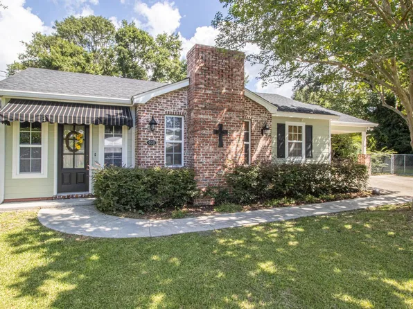 408 E 2nd St, Long Beach, MS 39560