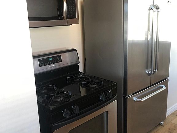 4th image of 6024 Carol St