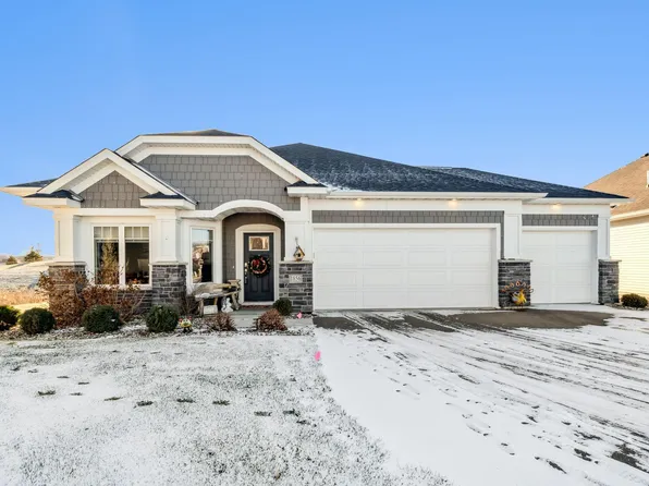 1856 Hinsdale Cir, Hudson, WI 54016