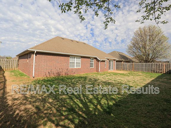 4th image of 6303 S 37th St