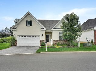 16 Cyprus Dr, Middletown, NY 10940