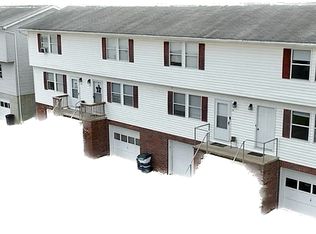 121 McGrew Dr, Elkview, WV 25071