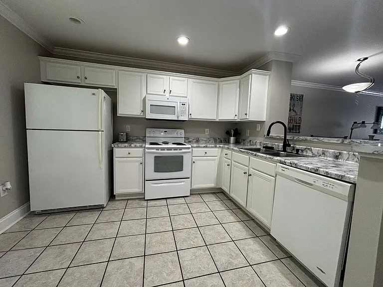 600 Mitchell Bridge Rd #15 — Photo 6