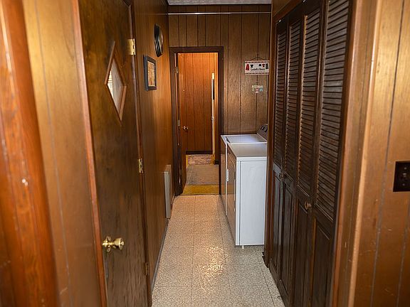3rd image of 503 Birmingham Rd
