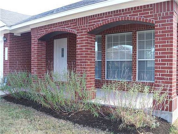 3rd image of 1313 Haley Gray Dr