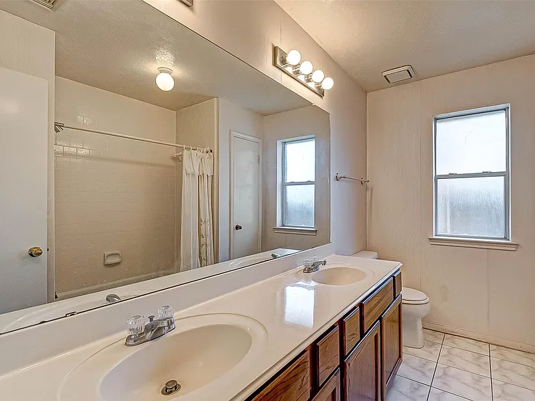 125 Barbetta Ct — Photo 27