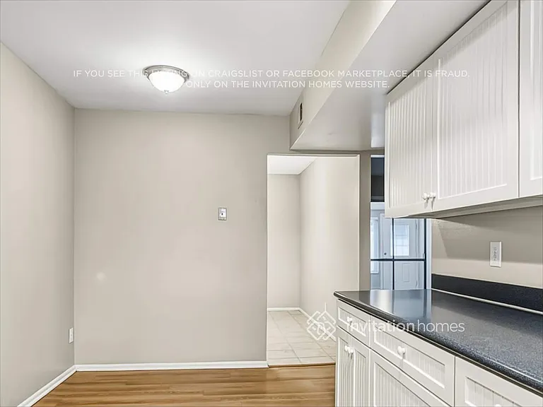 4206 W Eva St — Photo 8