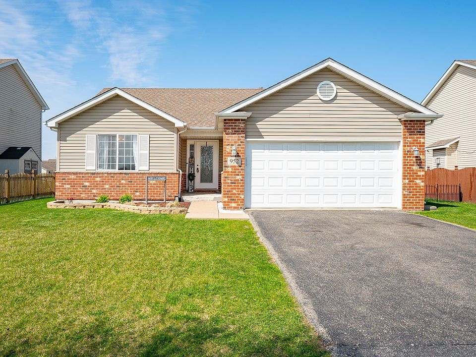 952 N English St, Braidwood, IL 60408 Zillow
