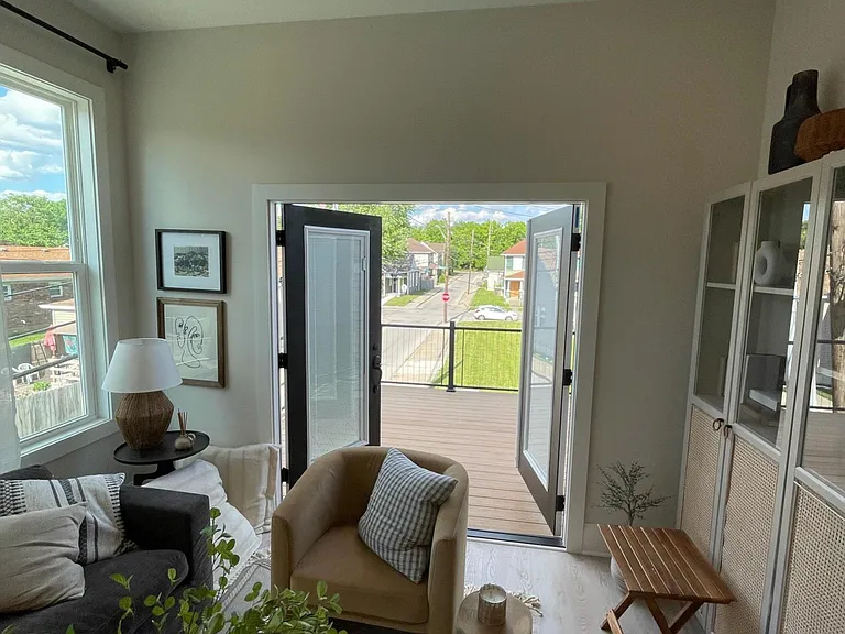 1401 Charles St #B — Photo 6