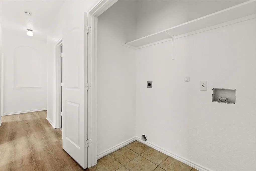 3 bed, 1281 sqft, $1,495 — Photo 4