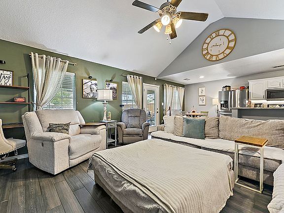 5th image of 7016 Bayou Landing Dr