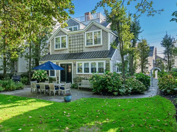 13 Orange St, Nantucket, MA 02554