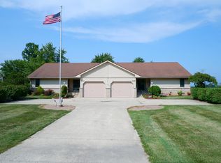 3715 Seaman Rd, Oregon, OH 43616