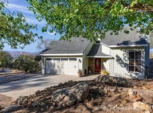 28411 Forward Pass Ct, Tehachapi, CA 93561