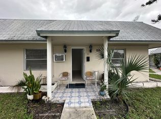 700 NE 2nd St APT 2, Hallandale, FL 33009