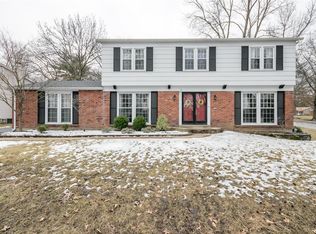 11964 Spruce Haven Dr, Saint Louis, MO 63146