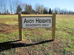 4 Avoy Heights Rd, Lake Ariel, PA 18436