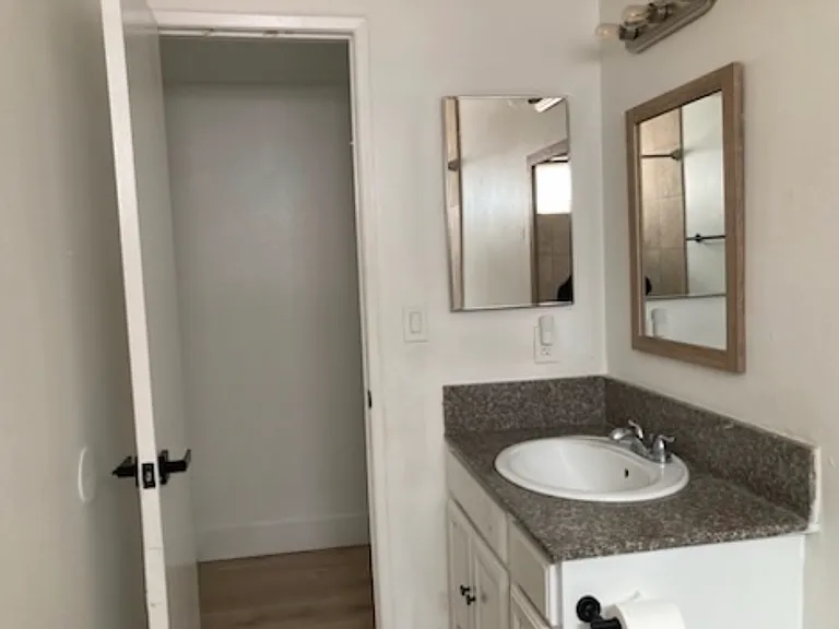 Emerald Ln — Photo 5