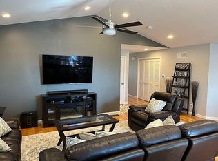 242 Victoria Rd, Hartford, CT 06114