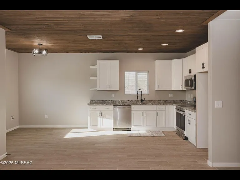 4705 N Melpomene Way #2 — Photo 5