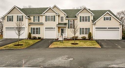 1st image of 16 Broadmoor Ln