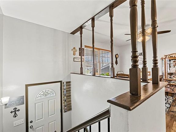 5th image of 213 Beech St